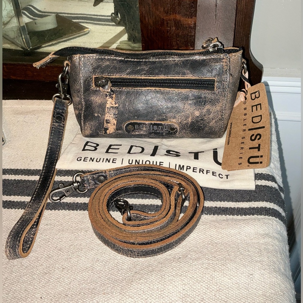 NWT Bed Stu Leather Studded Encase Crossbody Wristlet Belt Bag Black Lux $135 - Picture 2 of 13